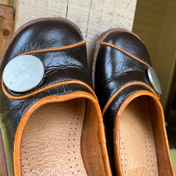 EXIT shoes black flats gold trim thick rubber soles. Sz 37 - Picture 6 of 7